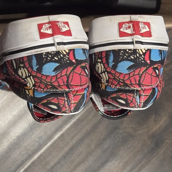 VANS Classic Slip On Marvel Spider-Man Black Men’s Sneakers Slip On (Sz 10) - Picture 8 of 11